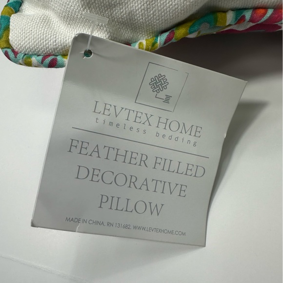 NWT Mirage Multicolor Three Girrafes Applique 12 in. x 24 in. Throw Pillow - Picture 6 of 11